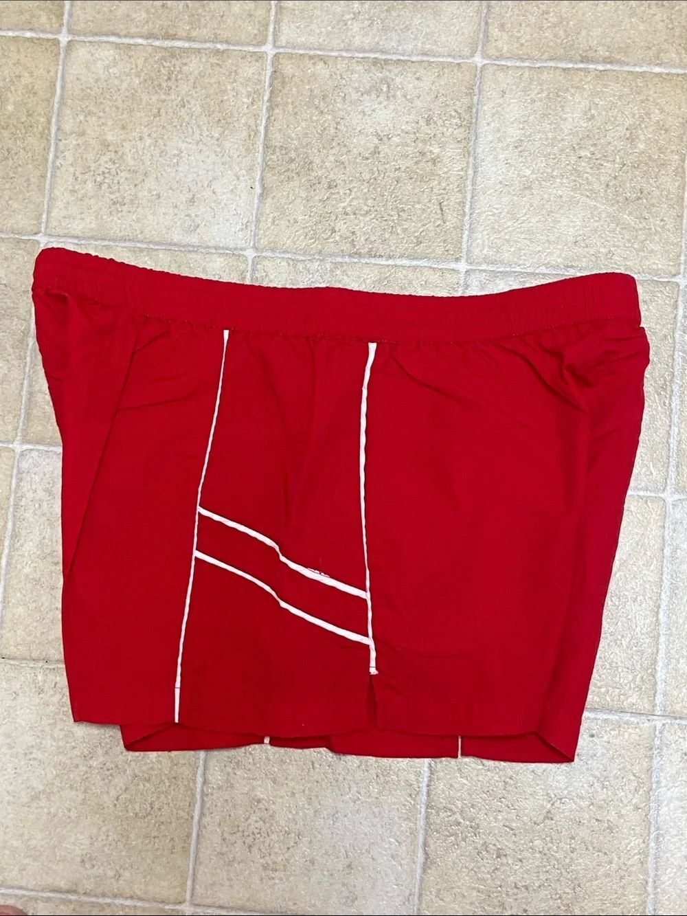 No Boundaries Red Athletic Shorts with White Piping Size M (8-10)